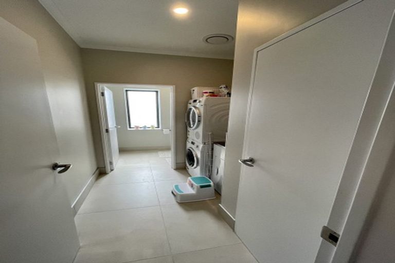 Photo of property in 3 Danga Lane, Hobsonville, Auckland, 0616