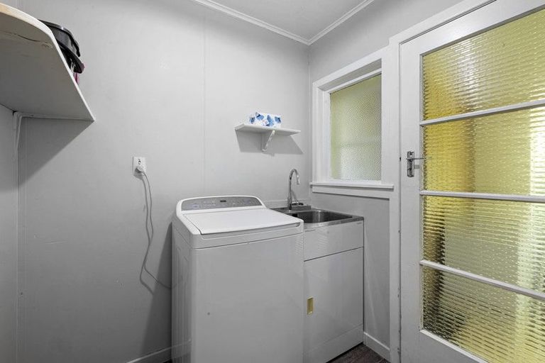 Photo of property in 21 Junction Street, Welbourn, New Plymouth, 4312