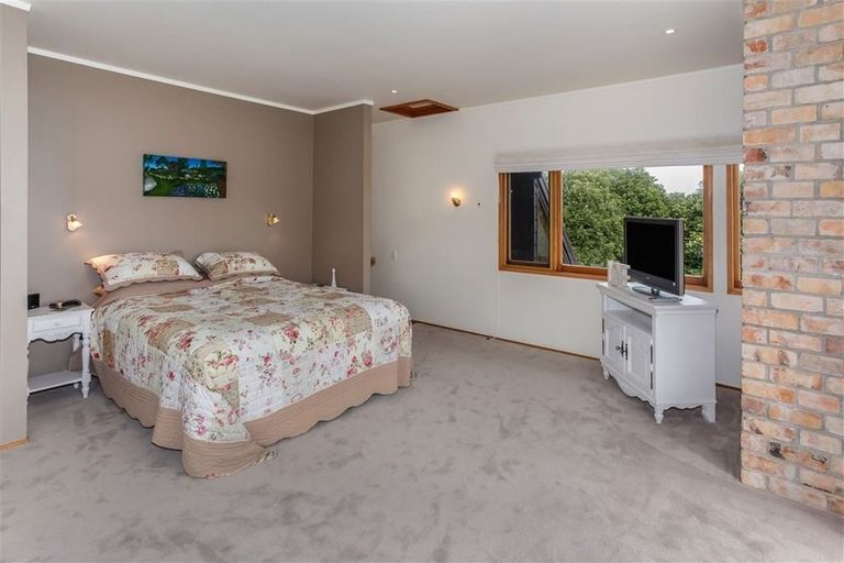 Photo of property in 18 Clark Road, Karaka, Papakura, 2580