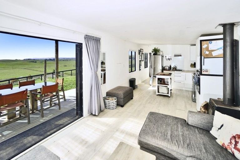 Photo of property in 32c Pokare Road, Pukehina, Te Puke, 3186