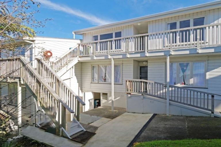 Photo of property in 2/54 Thatcher Street, Mission Bay, Auckland, 1071