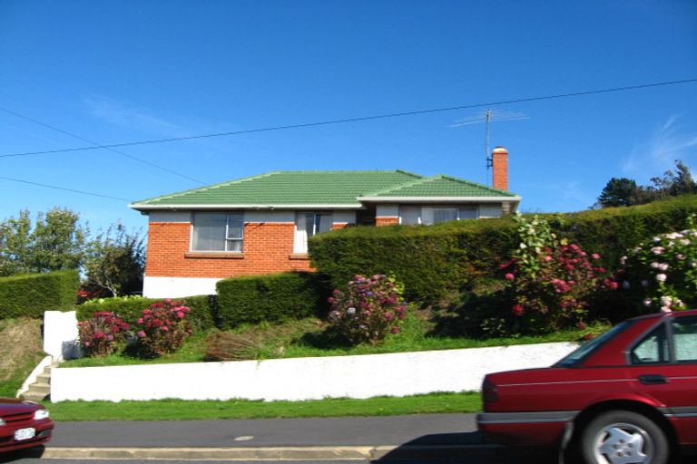 Photo of property in 19 Brockville Road, Glenross, Dunedin, 9011