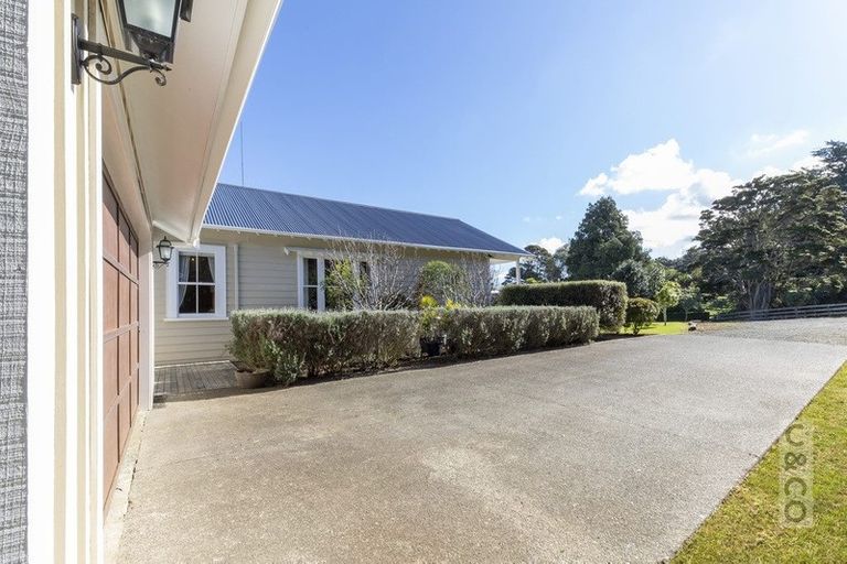 Photo of property in 83 Tarrant Road, Helensville, 0875
