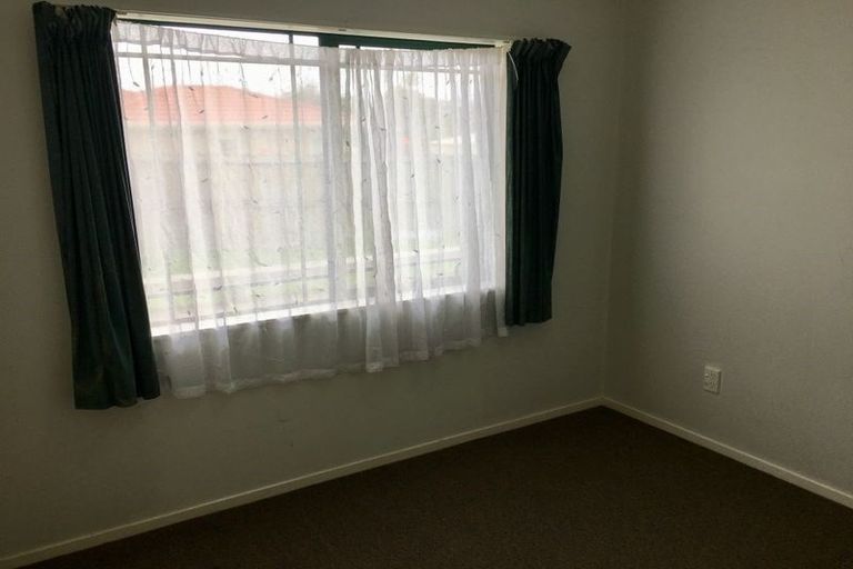 Photo of property in 76 Medvale Avenue, Flat Bush, Auckland, 2019