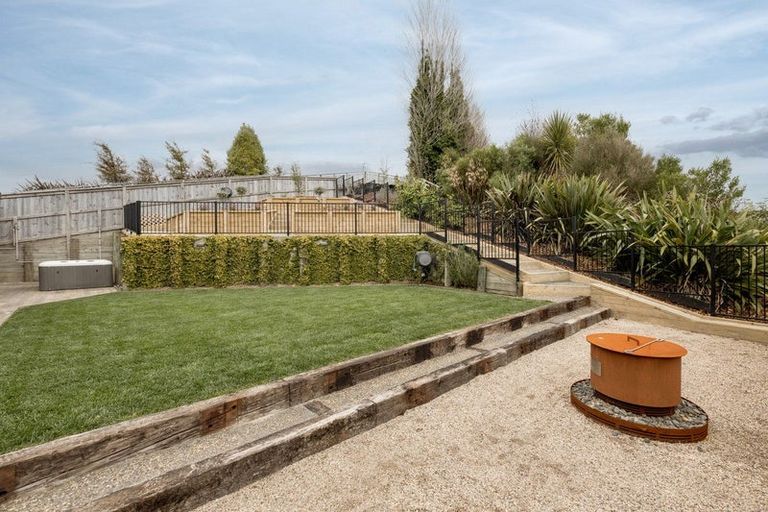 Photo of property in 10 Kissling Terrace, Pyes Pa, Tauranga, 3112