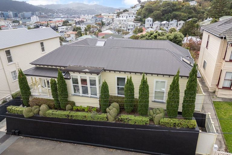 Photo of property in 117 Pirie Street, Mount Victoria, Wellington, 6011