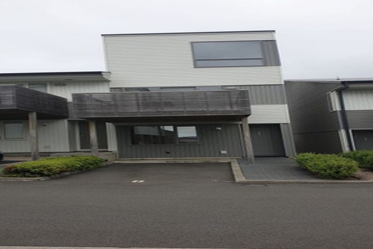 Photo of property in 8/31 Princess Terrace, Newtown, Wellington, 6021