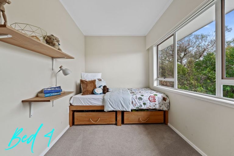 Photo of property in 54 Saddleback Rise, Murrays Bay, Auckland, 0630
