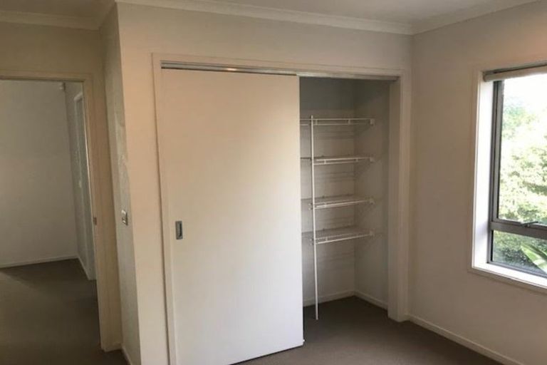 Photo of property in 75a Fields Parade, Oteha, Auckland, 0632