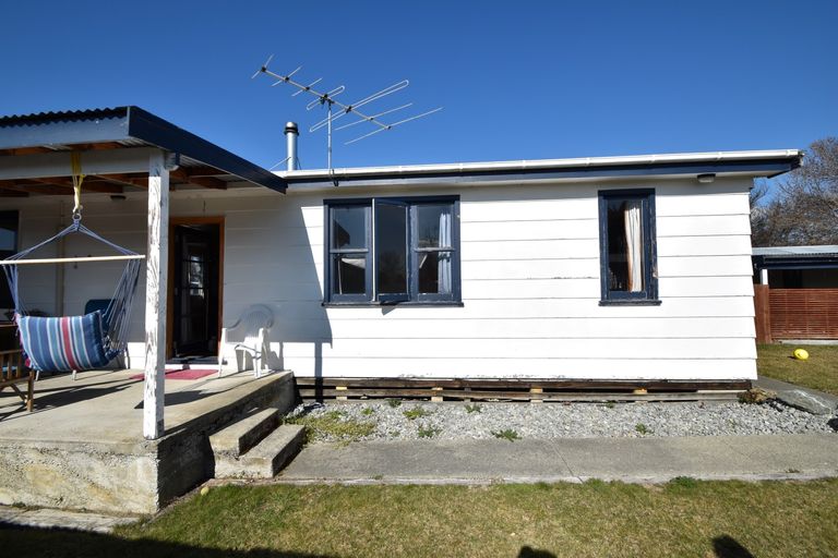 Photo of property in 15 Hunter Crescent, Twizel, 7901