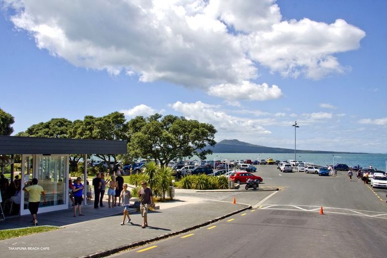 Photo of property in 2d/171 Hurstmere Road, Takapuna, Auckland, 0622