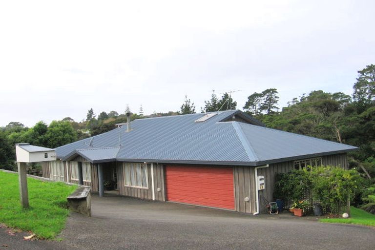Photo of property in 7 Manon Crescent, Greenhithe, Auckland, 0632