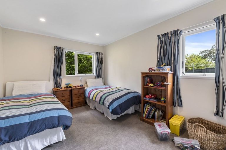 Photo of property in 22 Killarney Avenue, Torbay, Auckland, 0630