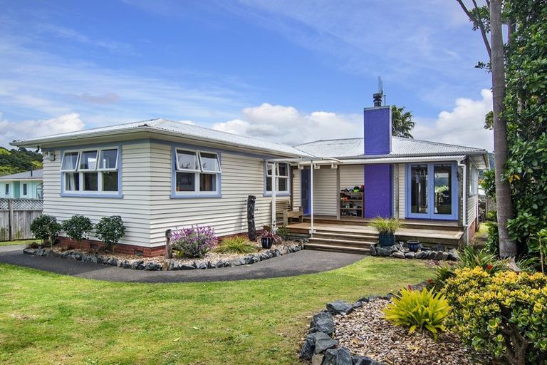 Photo of property in 15 Butler Place, Te Kamo, Whangarei, 0112