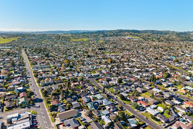 Photo of property in 2/9 Edmund Hillary Avenue, Papakura, 2110
