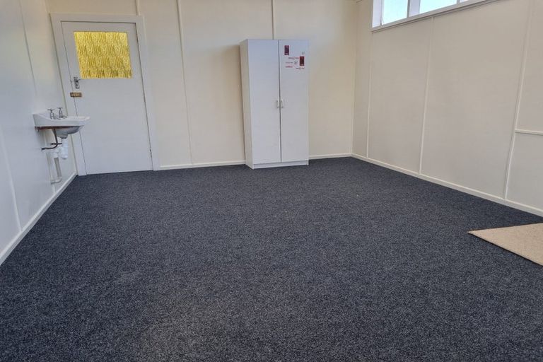 Photo of property in 47b-c Mcmaster Street, Greytown, 5712