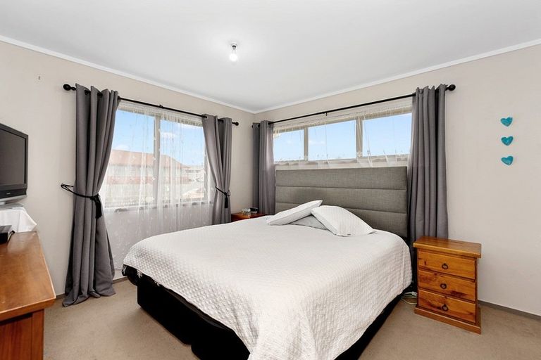 Photo of property in 9 Millar Place, Nawton, Hamilton, 3200