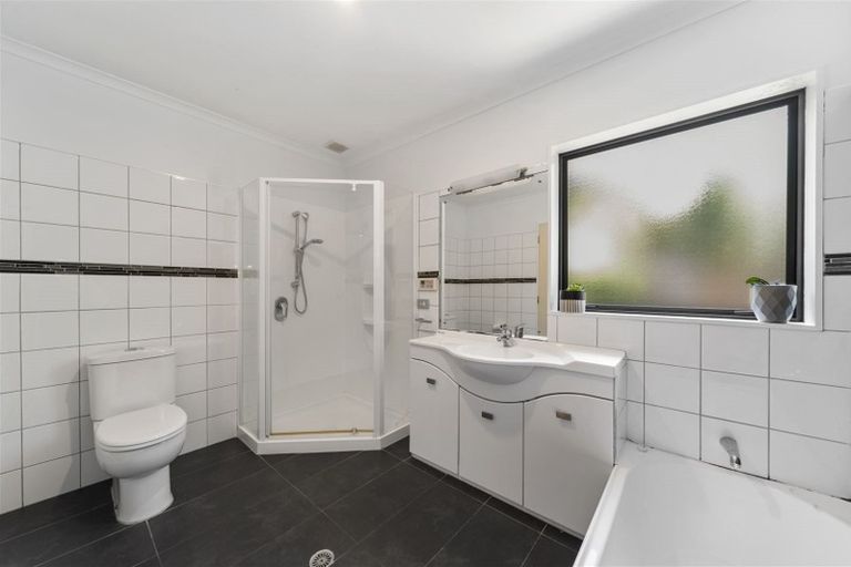 Photo of property in 17 Kahurangi Drive, Rangatira Park, Taupo, 3330