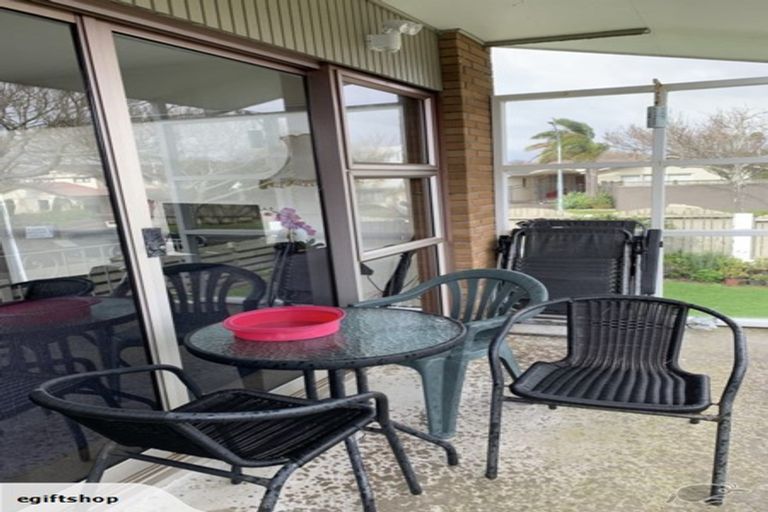 Photo of property in 1/15 Bramley Drive, Farm Cove, Auckland, 2012