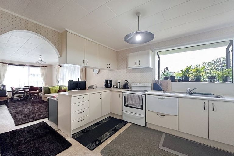 Photo of property in 17 Karamu Street, Tawhero, Whanganui, 4501