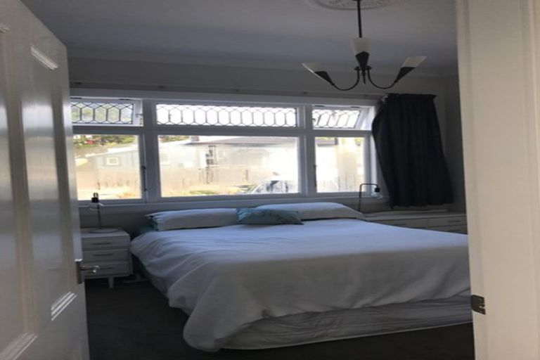 Photo of property in 7 Royal Street, Berhampore, Wellington, 6023