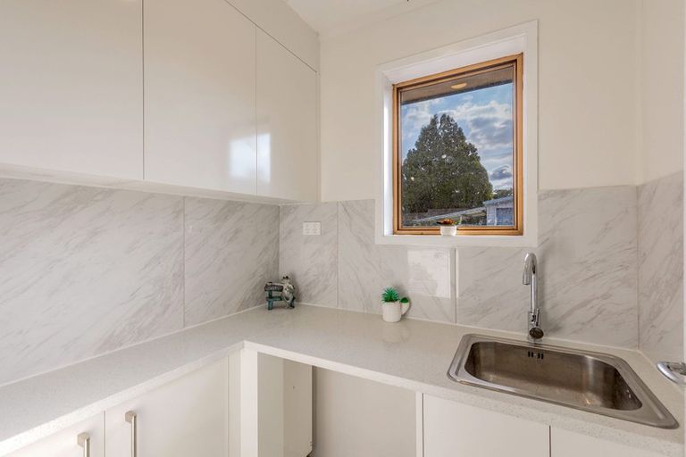 Photo of property in 5/3204 Great North Road, New Lynn, Auckland, 0600