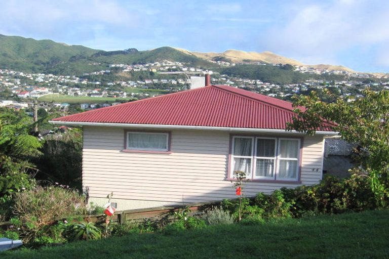 Photo of property in 44 Sheridan Terrace, Johnsonville, Wellington, 6037