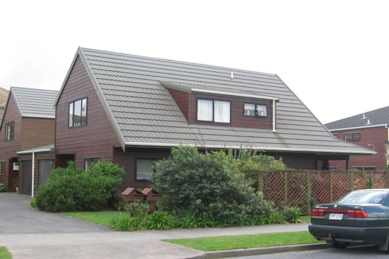 Photo of property in 6 Furlong Crescent, Churton Park, Wellington, 6037