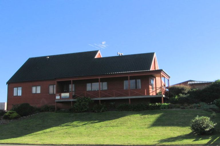 Photo of property in 115 Tutere Street, Waikanae Beach, Waikanae, 5036