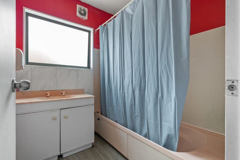 Photo of property in 32b Sikkim Crescent, Clover Park, Auckland, 2019