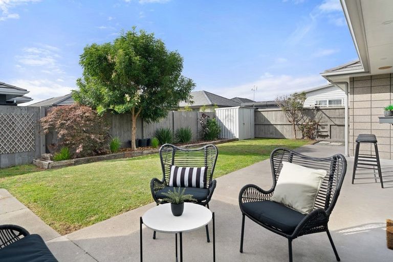 Photo of property in 3 Kamahi Crescent, Papamoa Beach, Papamoa, 3118