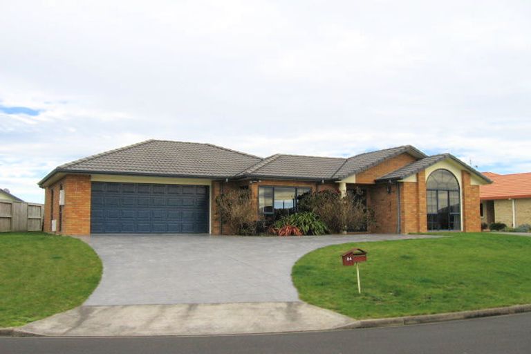 Photo of property in 24 Mangakoea Place, St Andrews, Hamilton, 3200