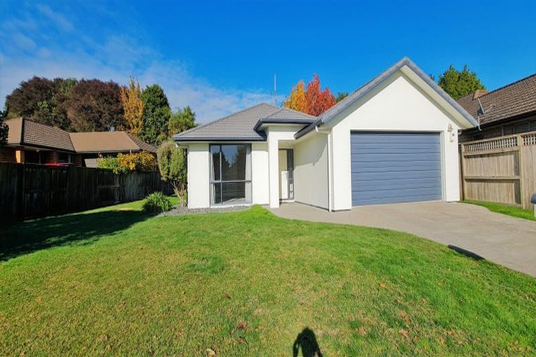 Photo of property in 10 Chesterton Drive, Leamington, Cambridge, 3432
