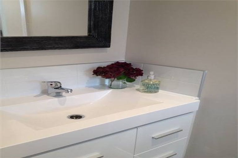 Photo of property in 8 Trevor Terrace, Newtown, Wellington, 6021