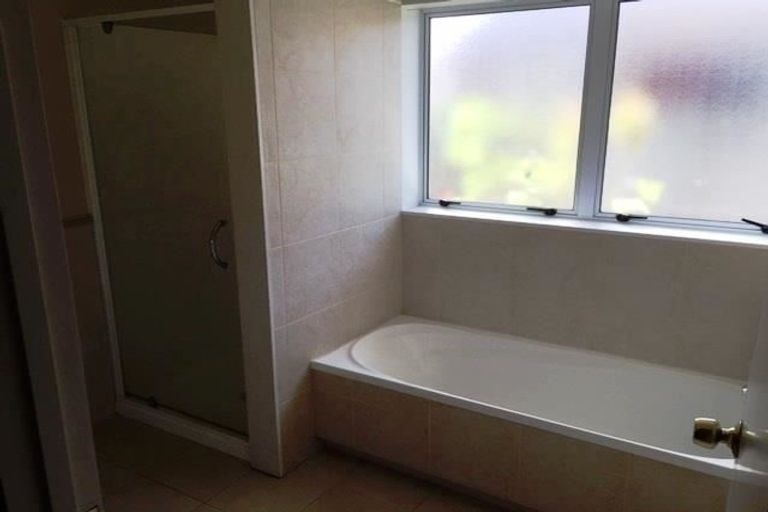 Photo of property in 2 Gairloch Place, Wattle Downs, Auckland, 2103