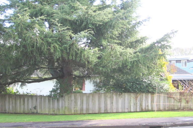 Photo of property in 64 Houchens Road, Glenview, Hamilton, 3206