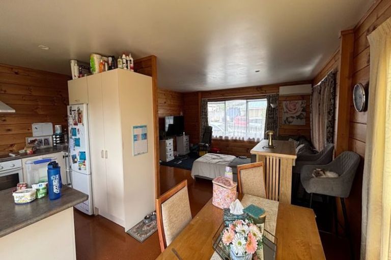 Photo of property in 32b Puriri Road, Pukekohe, 2120