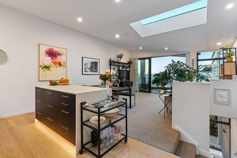 Photo of property in 1/18 Oriental Terrace, Oriental Bay, Wellington, 6011