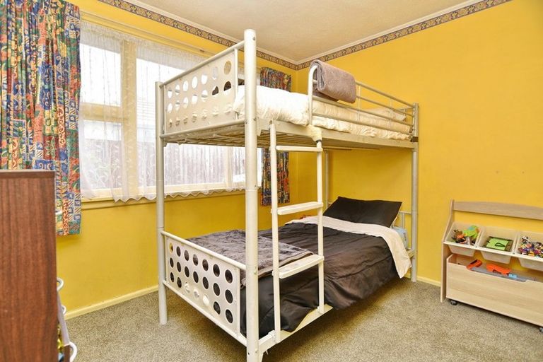 Photo of property in 22 Wingate Street, Redwood, Christchurch, 8051