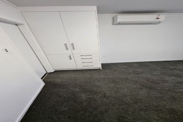 Photo of property in 13 Deanna Drive, West Harbour, Auckland, 0618