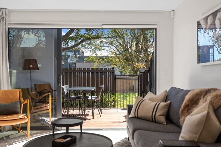 Photo of property in 55 Deans Avenue, Addington, Christchurch, 8011