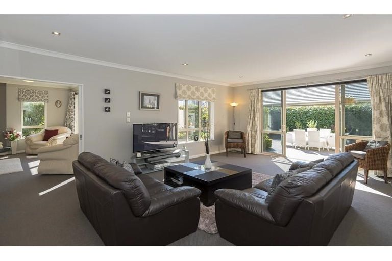 Photo of property in 34 Applefield Court, Northwood, Christchurch, 8051