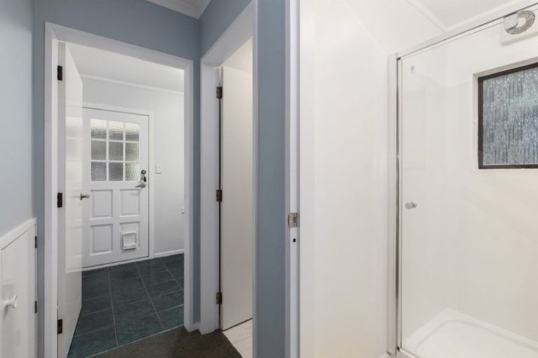 Photo of property in 27a Tawhai Street, Stokes Valley, Lower Hutt, 5019