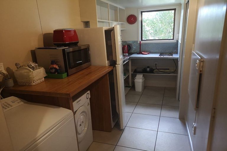 Photo of property in 14-16 Edgeware Road, Wilton, Wellington, 6012