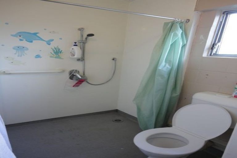 Photo of property in 117 Seymour Road, Sunnyvale, Auckland, 0612