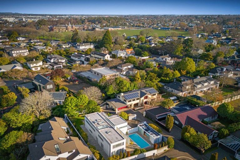 Photo of property in 97a Fendalton Road, Fendalton, Christchurch, 8014