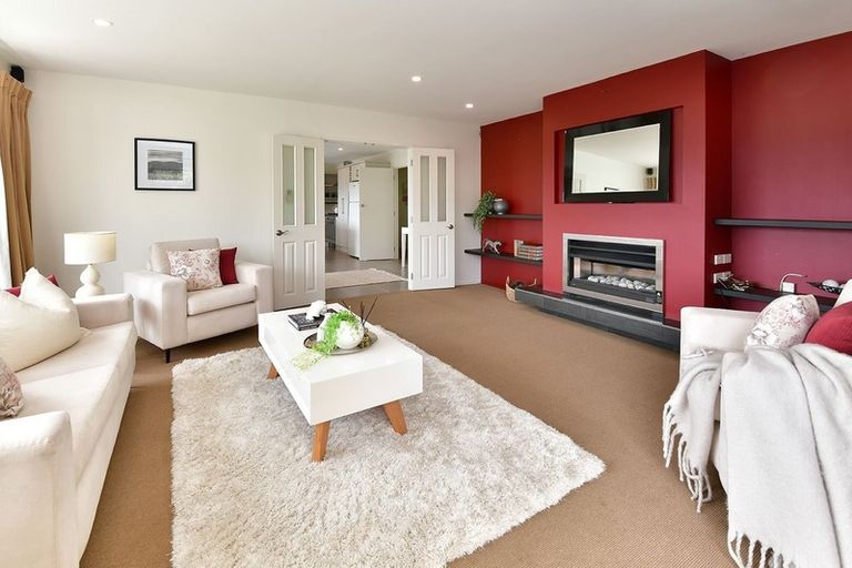 Photo of property in 45 Tindalls Bay Road, Tindalls Beach, Whangaparaoa, 0930