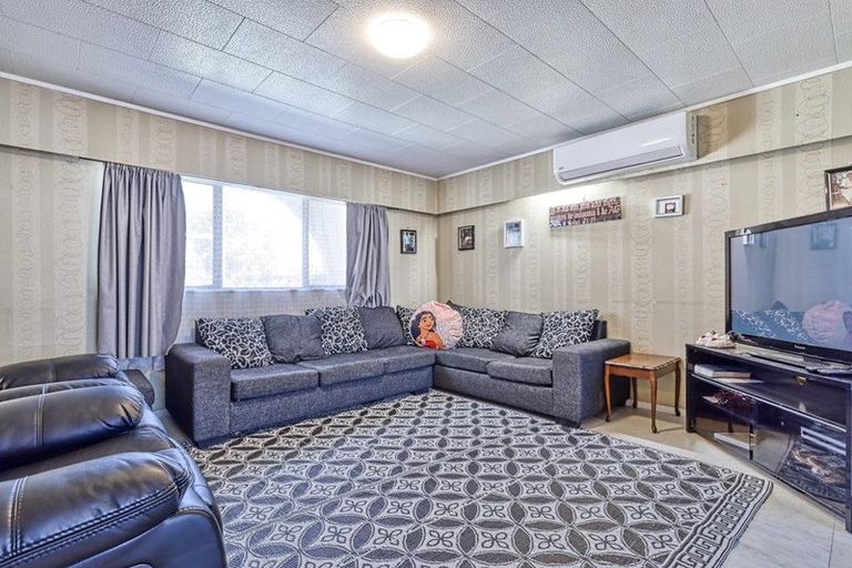 Photo of property in 25 Dewhurst Place, Favona, Auckland, 2024