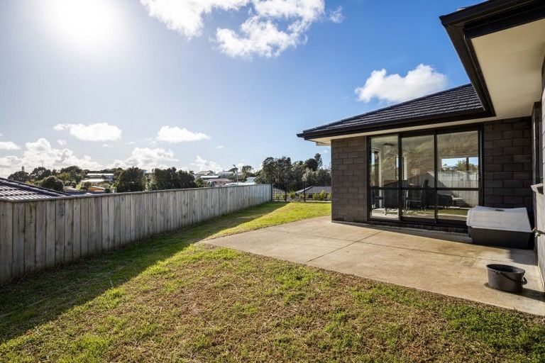 Photo of property in 43 Magnolia Drive, Westown, New Plymouth, 4310