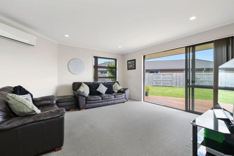 Photo of property in 141 Doncaster Drive, Papamoa Beach, Papamoa, 3118